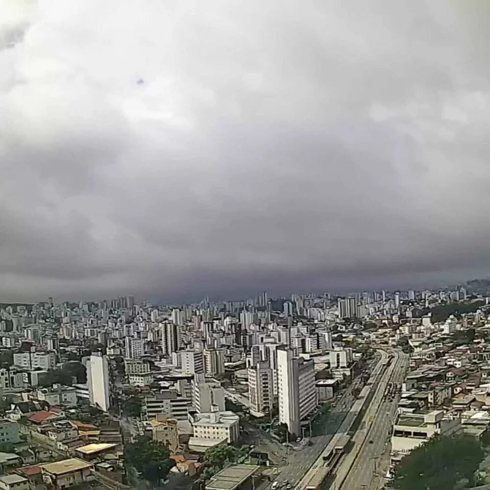 Já choveu quase o dobro do esperado para outubro em BH