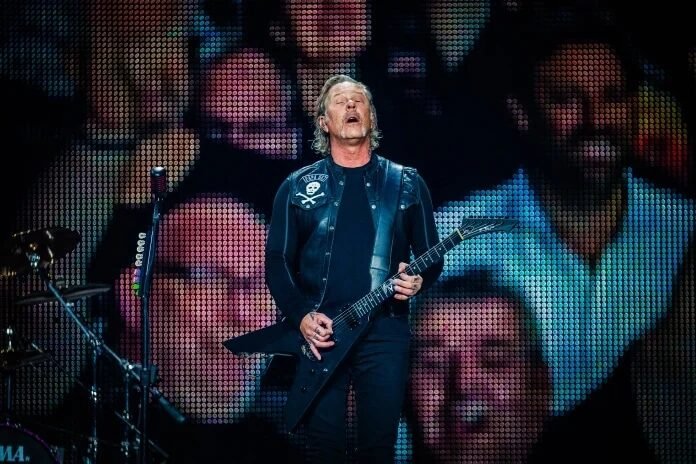 James Hetfield revela que Tony Iommi foi sua maior inspiração para tocar guitarra e compor