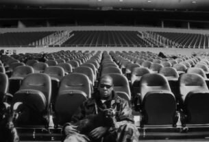 Jay-Z anuncia Jay-Z como atração principal do próximo Super Bowl