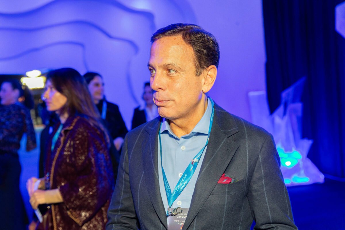 João Doria diz nos bastidores que apoia eleição de Flávio Bolsonaro