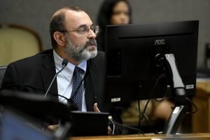 Judiciário não pode mais validar a Lei da Anistia, defende ministro do STJ