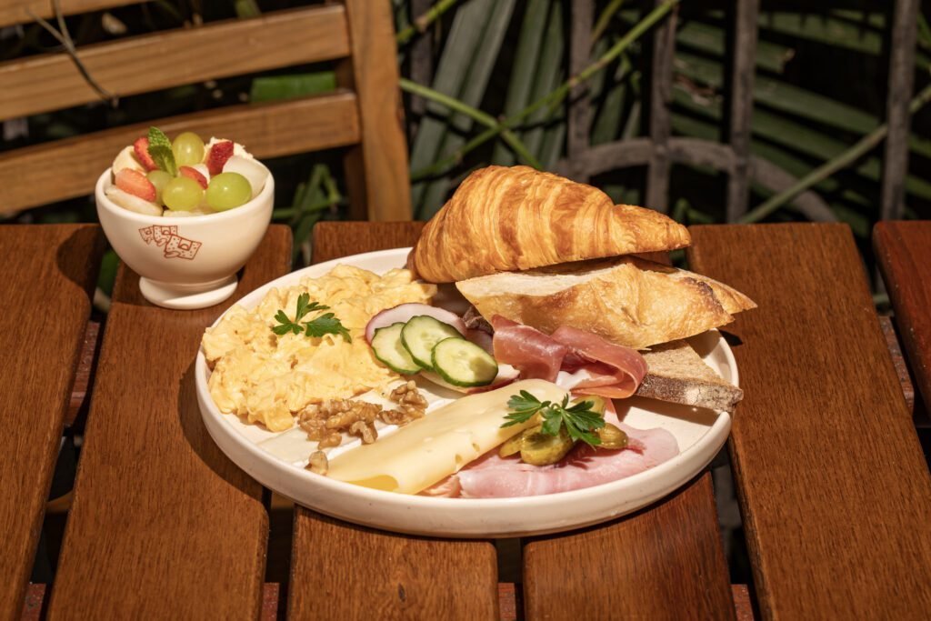 Le Pain Quotidien refresca o cardápio com brunches generosos, cafés gelados e novos sabores
