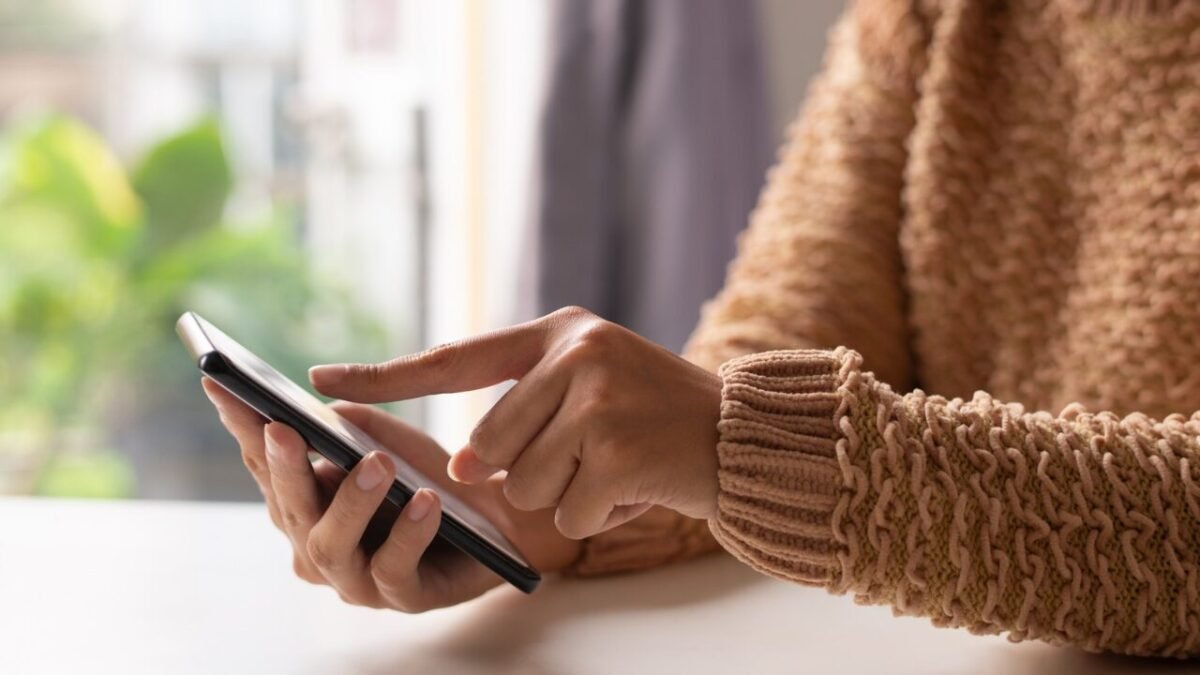 Lembrete na tela: CFMV/CRMVs amplia comunicação e envia alertas de pagamento por WhatsApp