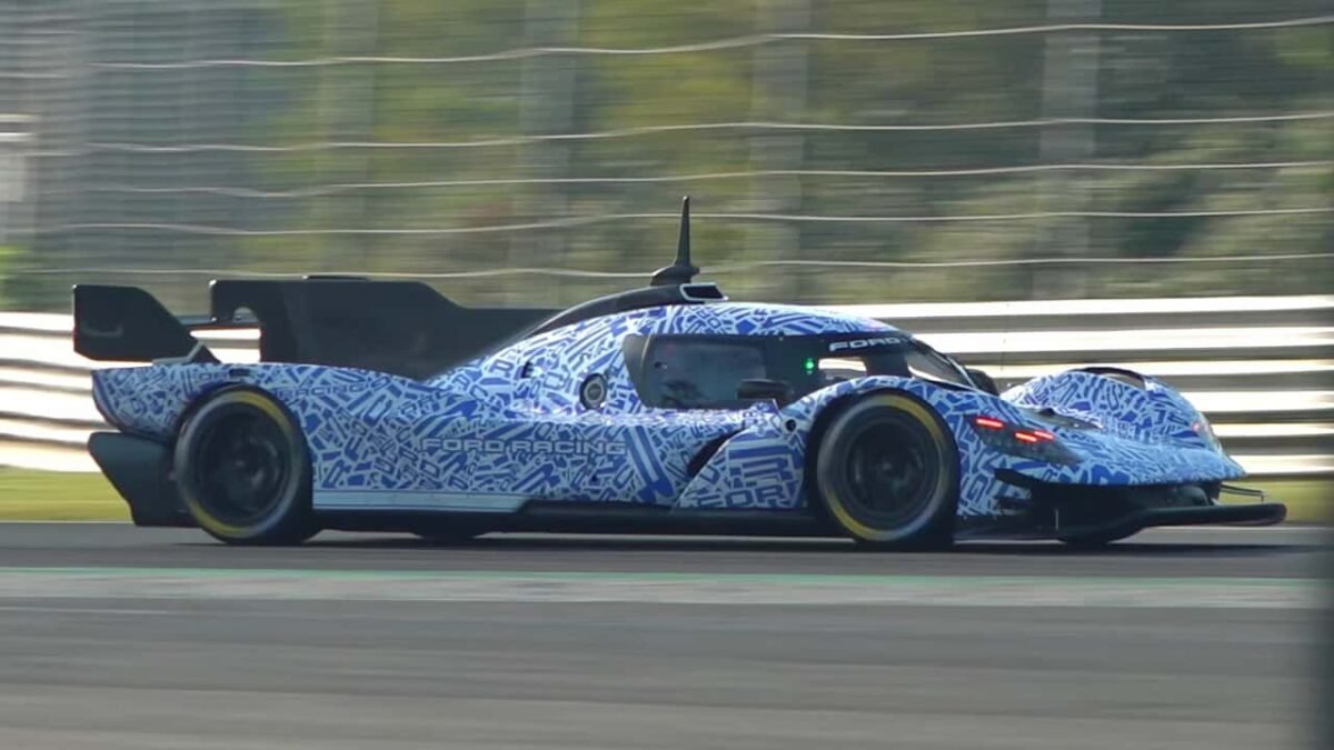 Listen To Ford's New V8 Hypercar Tear Up The Track: Video