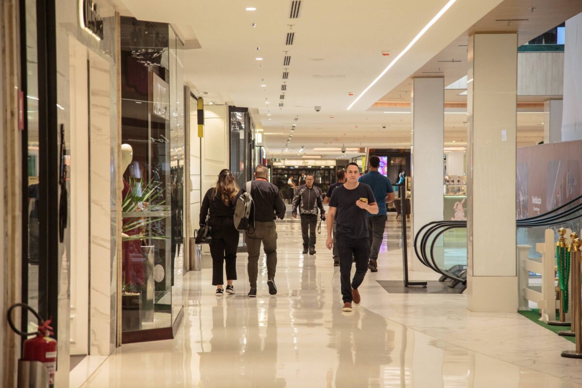 Lucro da Multiplan dispara mais de 70% no 3º tri, alcançando R$ 383 milhões