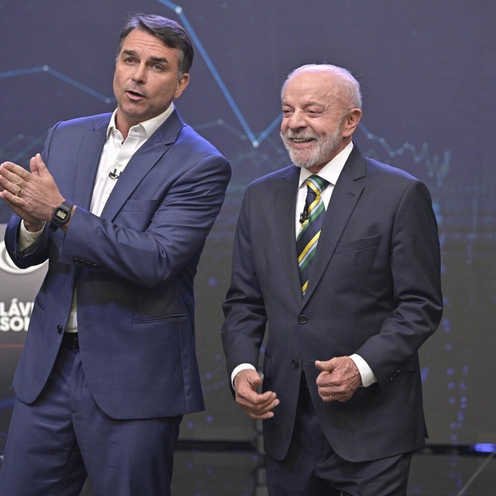 Lula e Flávio Bolsonaro mudam táticas para o debate decisivo na Globo
