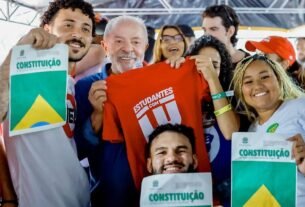 Lula garante versão universitária do “Pé de Meia” caso seja reeleito