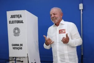 Lula vota e enaltece mobilização popular: "nunca vi nada igual"