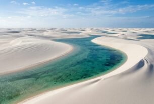 Mais de 156 mil hectares de dunas brancas formam uma paisagem onde lagoas de água doce aparecem entre montanhas de areia durante a estação chuvosa: o parque nacional do Maranhão que recebeu o título de Patrimônio Natural da Humanidade pela Unesco em 2024.