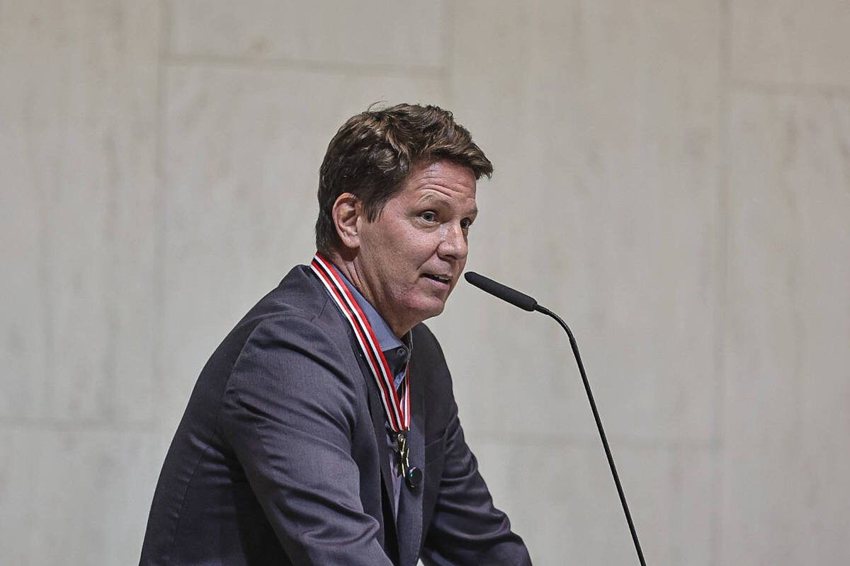 Mario Frias pagou com verba de campanha empresa ligada a ex-servidora de gestão na Cultura