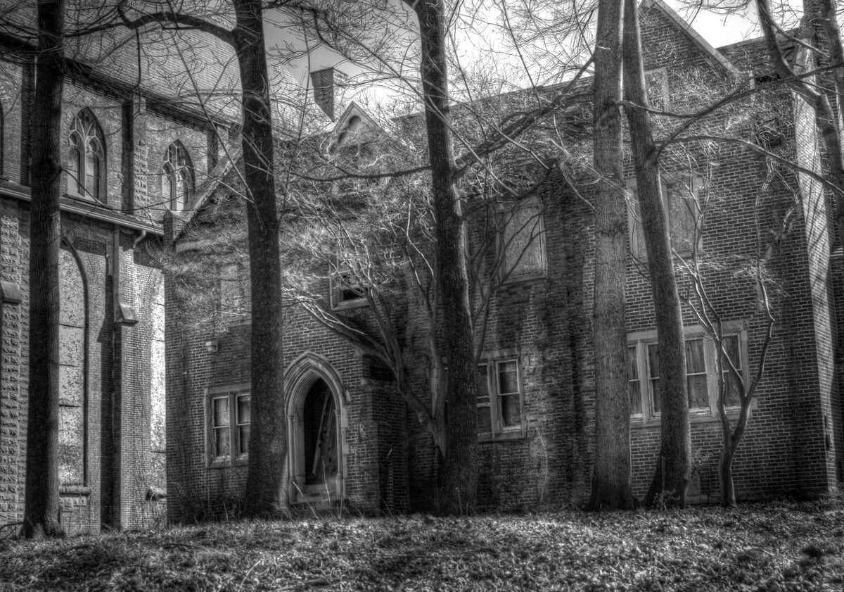 Meet the original 'Ghost Busters'—the 17th century scientists who investigated hauntings