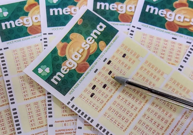 Mega-Sena acumula de novo e vai pagar R$ 300 milhões; sorteio será nesta segunda-feira