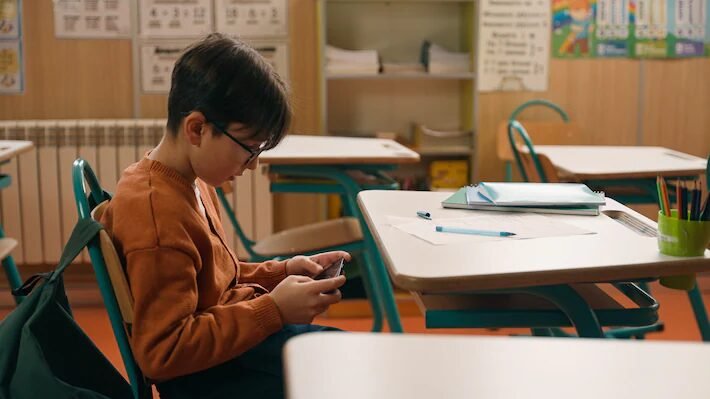 Meta expande recursos de proteção parental em contas de menores no Brasil