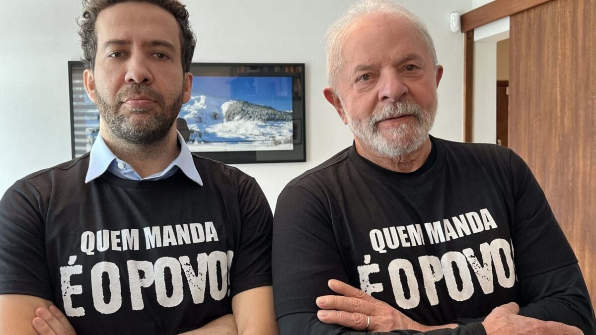Ministro do TSE atende a campanha do PT e impede suspensão de canal 'Exército do Lula' às vésperas da eleição