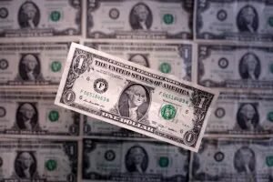 Moedas Globais: dólar sobe por tensão em geopolítica e à espera de reunião do Fed