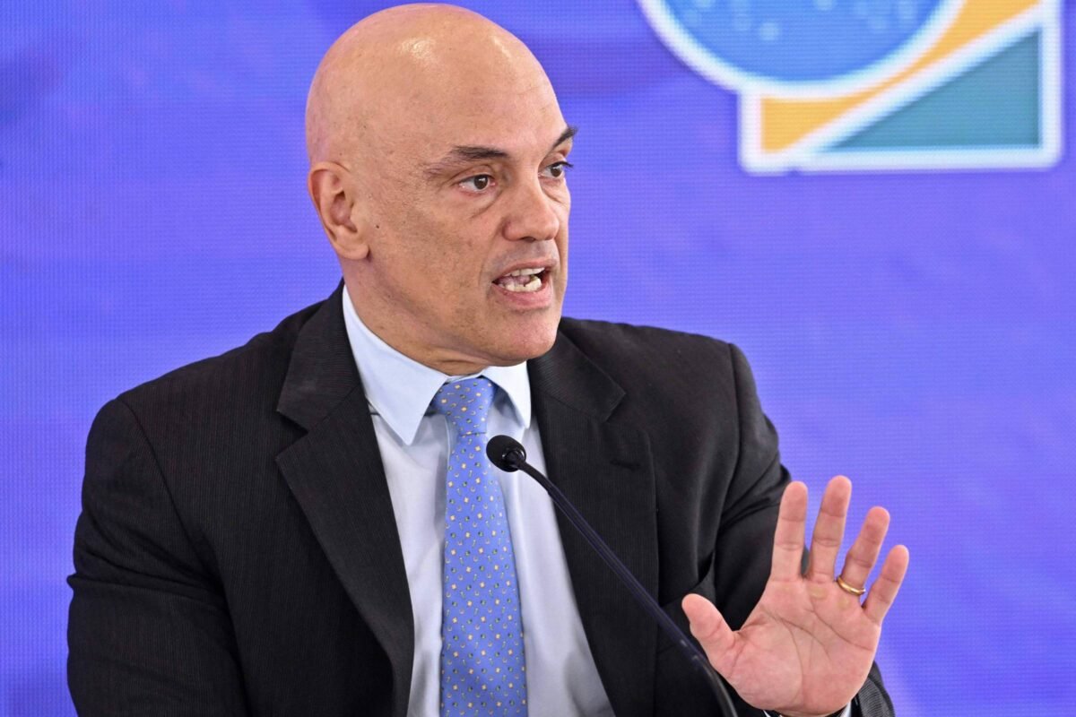 Moraes descartou estender horário de votação em 2022 após blitze ilegais da PRF