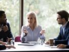 Mulheres temem mais admitir erros quando homens são maioria na empresa