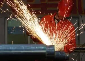Na China, produção industrial cresce 5,5% e vendas no varejo sobem 1,1% em setembro