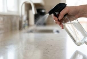 O vinagre pode ajudar em algumas tarefas de limpeza, mas misturá-lo com determinados produtos libera gases perigosos