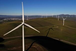 Ofensiva de Trump contra energia eólica ameaça acordo sobre licenciamento