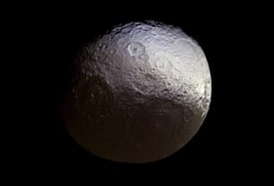 On this day in space! Oct. 25, 1671: Astronomer Giovanni Cassini discovers Iapetus, Saturn's 'yin-yang' moon