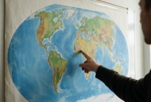 ONU aprova por 164 a 1 incentivo ao mapa Equal Earth, que corrige distorções e mostra o Brasil quase 4 vezes maior que a Groenlândia