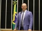 Oposição na Câmara pede explicação sobre pedido da PF para Flávio entregar passaporte