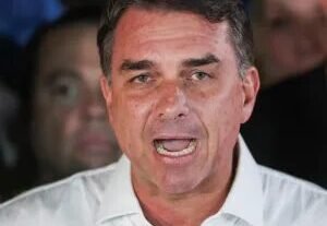 Os efeitos do movimento de Flávio para a relação do Brasil com EUA e Argentina