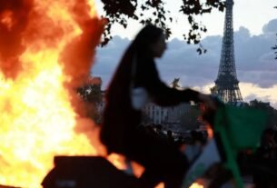 Paris impõe restrições de circulação na Champs-Élysées, Arco do Triunfo e Notre-Dame