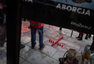 Parlamento da Polônia aprova reforma para flexibilizar acesso ao aborto