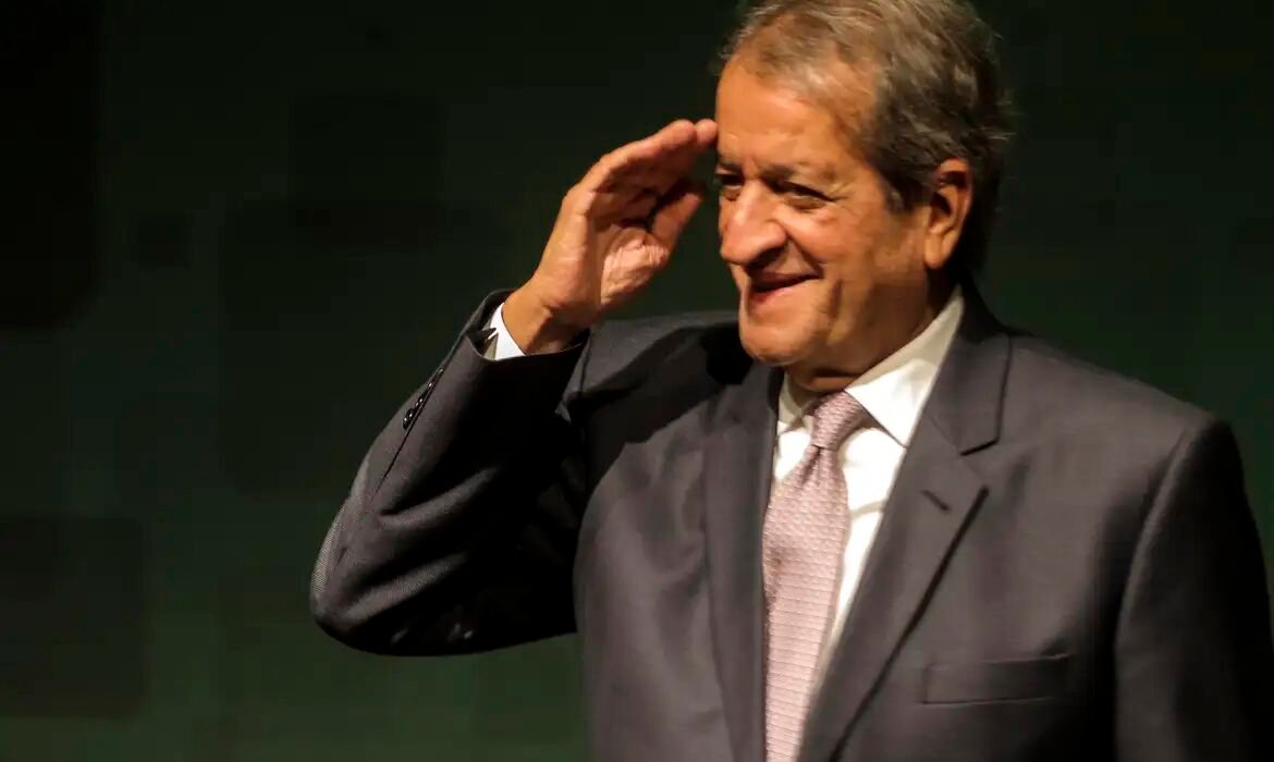 PL, partido de Flávio, reconhece vitória de Lula nas eleições