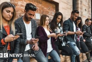 Por que Austrália quer 'desligar o algoritmo' da Meta e outras redes sociais