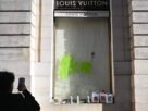 Produtos saqueados na França aparecem à venda em sites de revenda