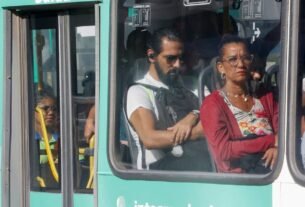 Quando os ônibus pararam no dia da eleição, o 'Exército de Lula' pegou as chaves do carro