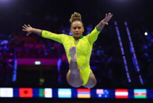 Rebeca Andrade volta a competir no Mundial de Ginástica após três anos