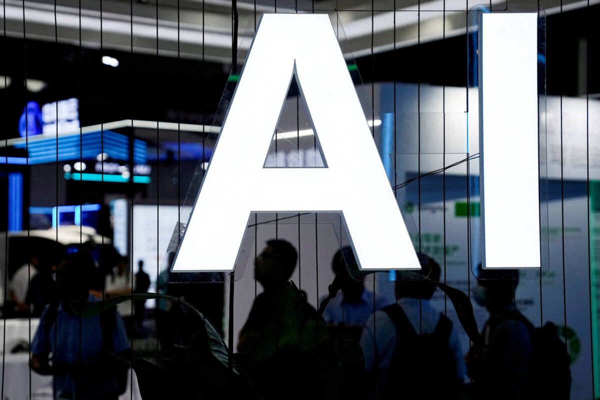 Reguladores cobram bancos sobre uso de IA diante de riscos cibernéticos, diz agência