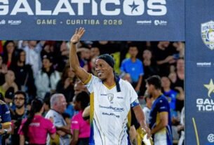 Ronaldinho Gaúcho anuncia volta aos gramados pelo italiano Ravenna