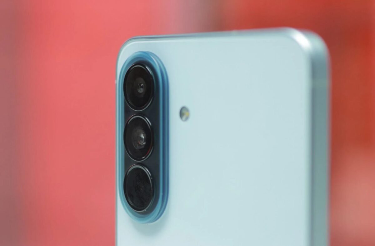 Samsung pode cortar tela OLED em alguns modelos Galaxy A para frear alta de preços
