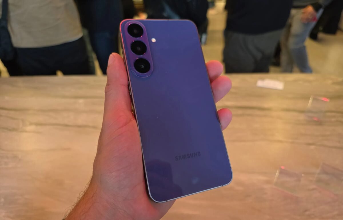 Samsung usa ‘coringa’ de parcelamento em até 18x sem juros para driblar preços altos na Black Friday