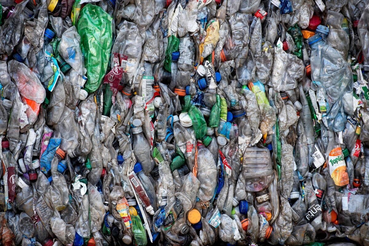 Sede da COP31, Turquia se tornou destino do lixo plástico da Europa