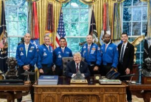 See NASA's Artemis III astronauts meet Trump at the White House as they train for a critical 2027 moon lander test flight (photos)