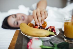 Seis cuidados com a alimentação para quem costuma treinar à noite