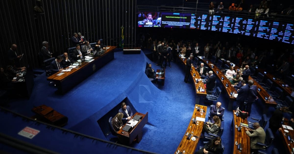 Senado aprova perdão de dívidas e aumento do limite para enquadramento no MEI