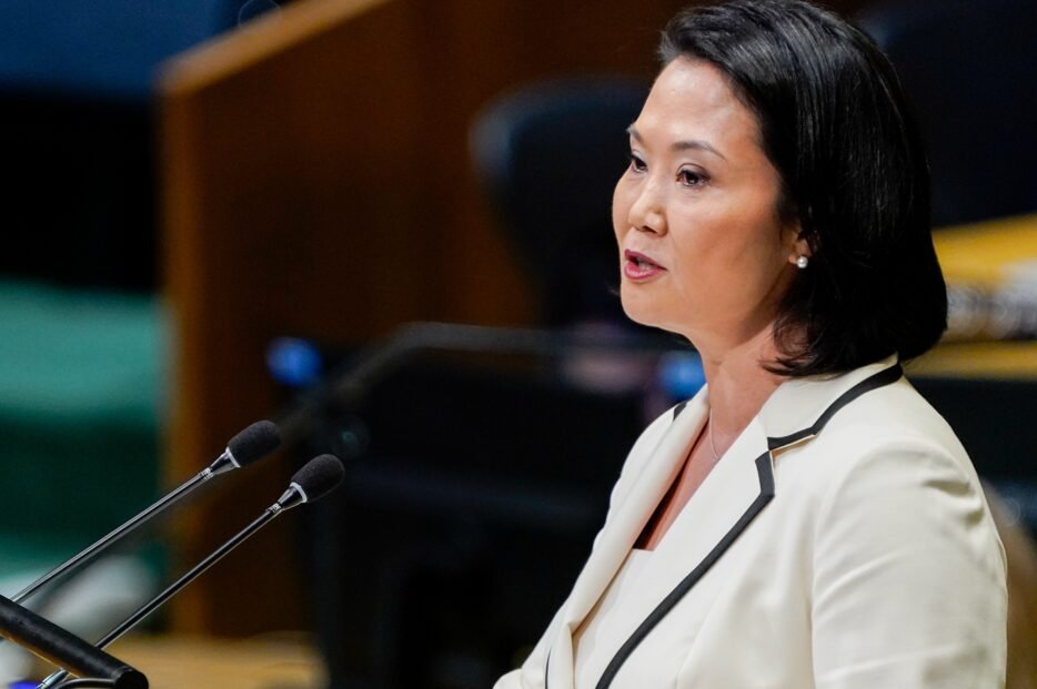 Senado do Peru autoriza Keiko a promulgar leis sem aval do Congresso por 120 dias