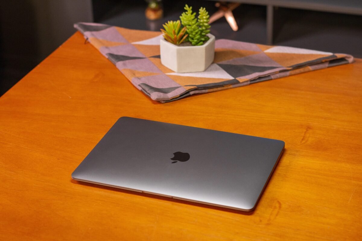 Seu iPad usado vale quanto? Loja avalia tablets e notebooks pela internet