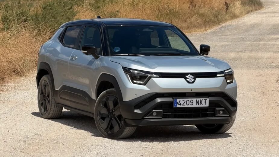 Suzuki Vitara elétrico surpreende pela positiva mas preço estraga tudo