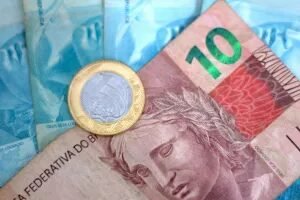 Tesouro recompra R$ 7,1 bi em títulos prefixados em meio à disparada das taxas