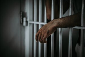 TRF-1 condena policiais por tortura e reafirma competência federal
