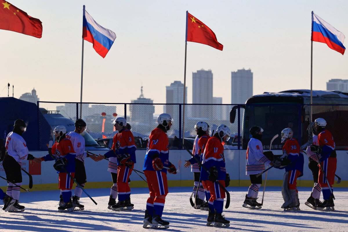 Tribunal decide que Rússia pode disputar Mundial de hóquei no gelo