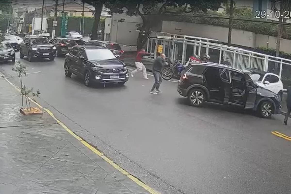 Troca de tiros após tentativa de invasão a condomínio deixa um morto em SP